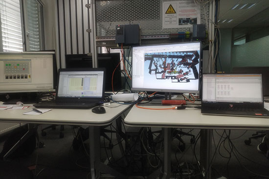 1725412101628853.jpg 南非奔馳VC調(diào)試_德國(guó)廣州